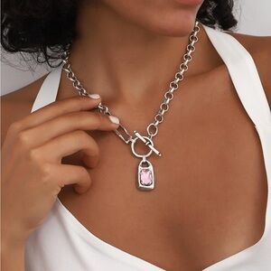 Avens Beauty Pink Necklace